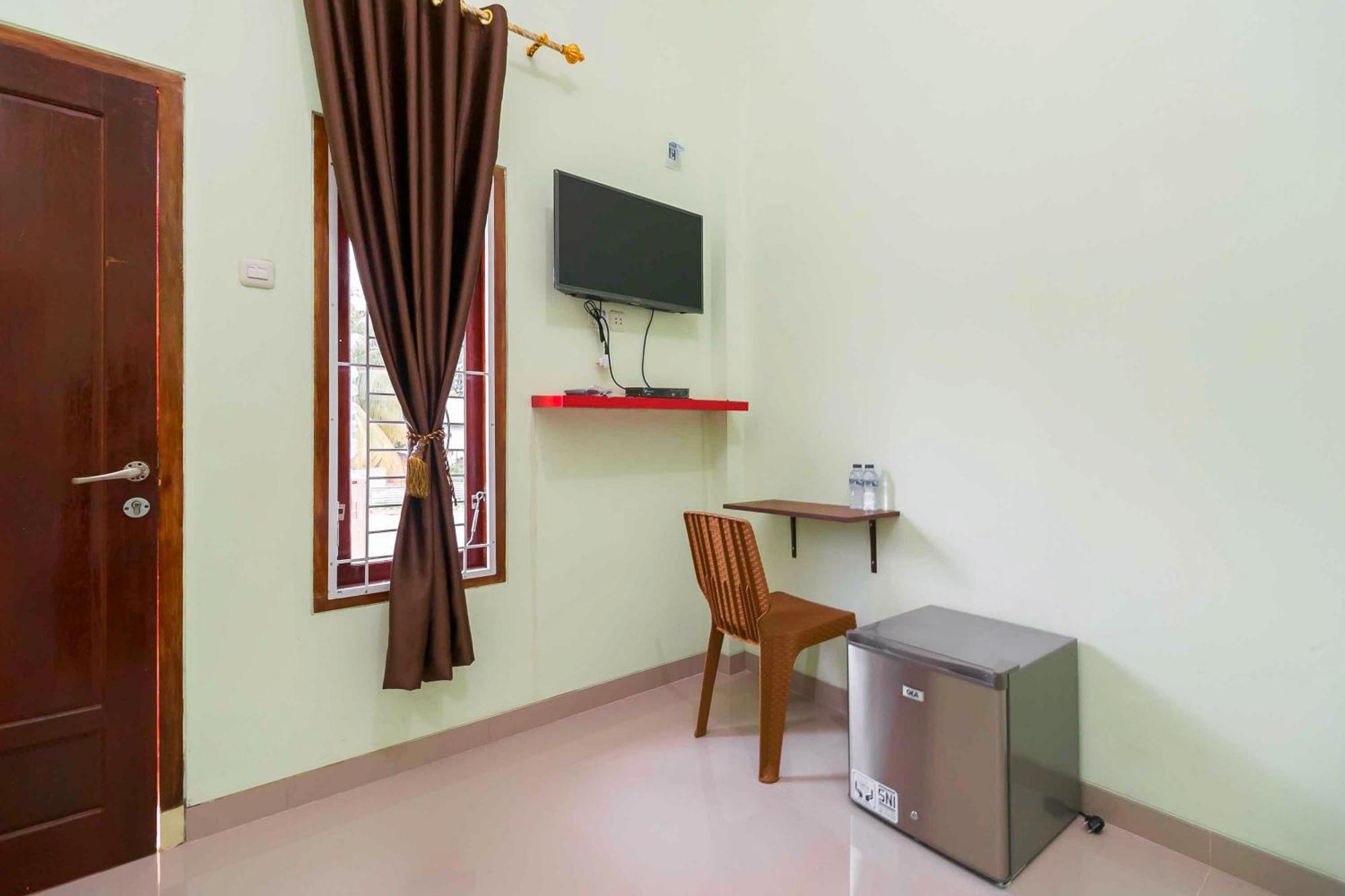 Reddoorz Syariah Near Rsud Dr Hm Rabain Hotell Muaraenim Exteriör bild