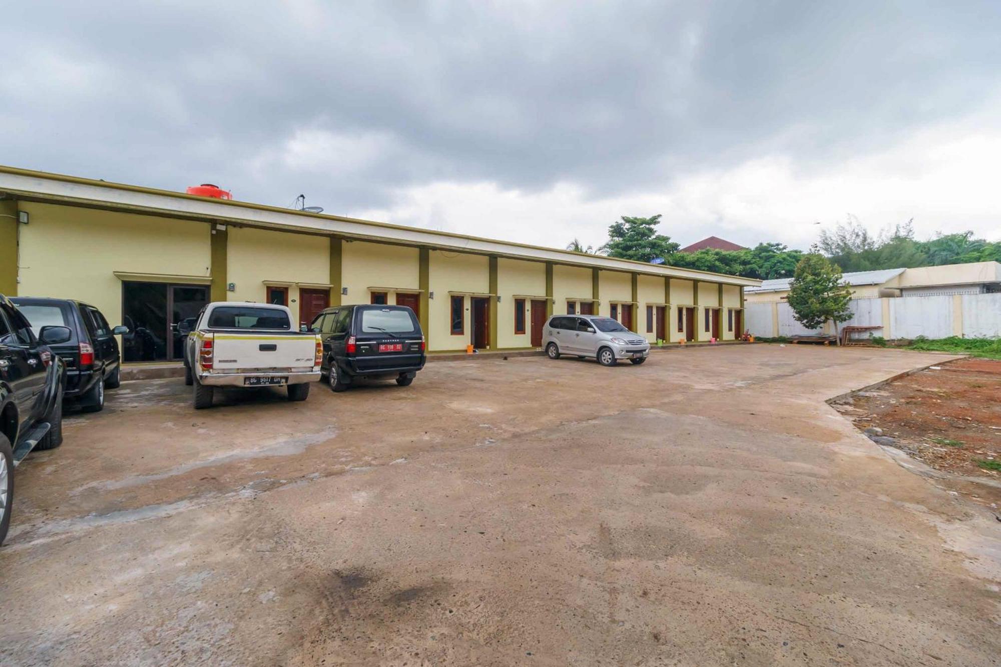 Reddoorz Syariah Near Rsud Dr Hm Rabain Hotell Muaraenim Exteriör bild